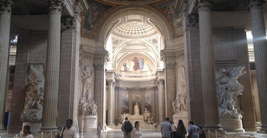 Paris: Latin Quarter Guided Walking Tour in German - Starting at Cardinal Lemoine Metro station