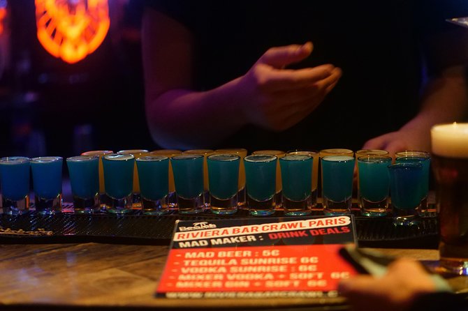 Paris Latin Quarter Pub Crawl Bars and Clubs - Rue de la Huchette’s bars and clubs