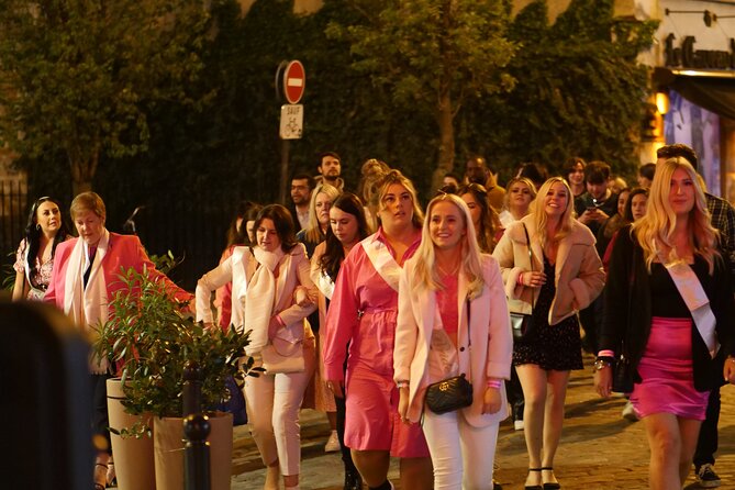 Paris Latin Quarter Pub Crawl Bars and Clubs - Passing Notre Dame and the Seine