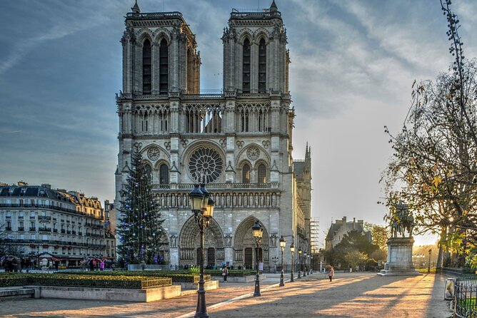 Paris Latin Quarter Walking Tour plus Seine River Cruise Option - The Pantheon and its Corinthian columns