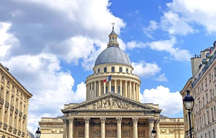 Paris: Latin Quarter Walking Tour with Local Guide - Ending among the paths of Luxembourg Gardens