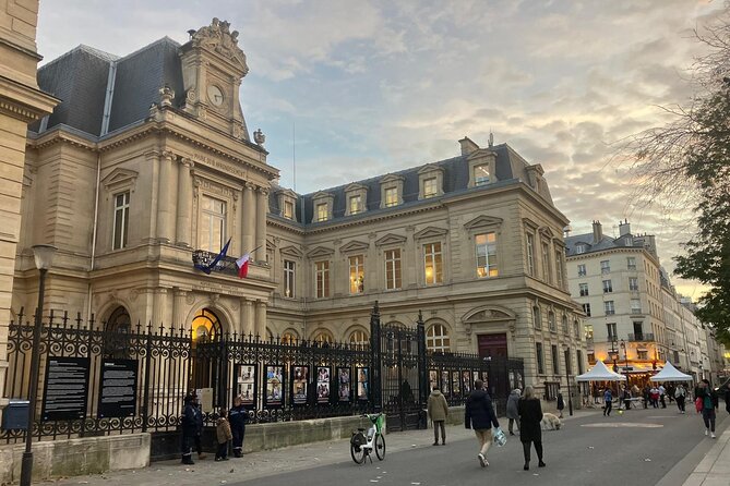 Paris Le Marais District Guided Walking Tour with Tastings - From Place de la République to the Landemaine bakery