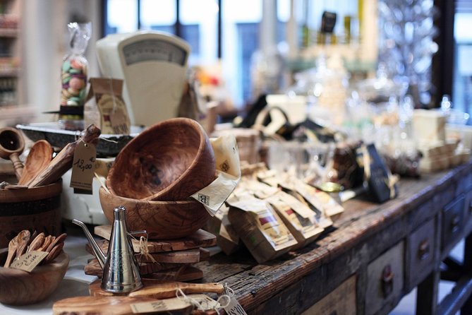 Paris Le Marais District Original Food and Wine Tasting Tour - The guides make the biggest difference