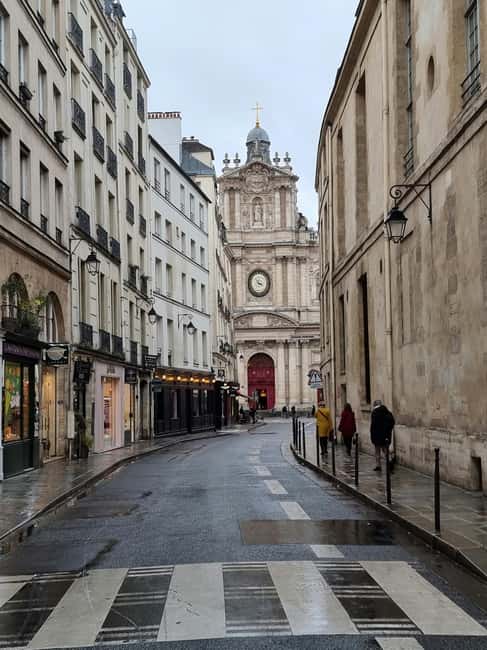Paris Le Marais Food Tour: Full Traditional French Feast - Rue des Rosiers and the unexpected Marais specialty