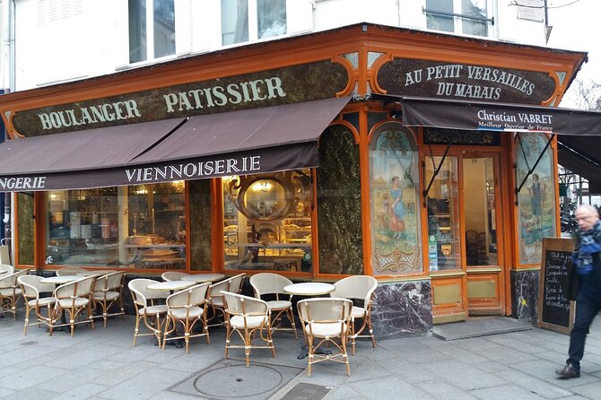 Paris Le Marais Food Tour With 10+ Tastings, Cheese, Wine & More - Croque monsieur or French pie at a neighborhood brasserie