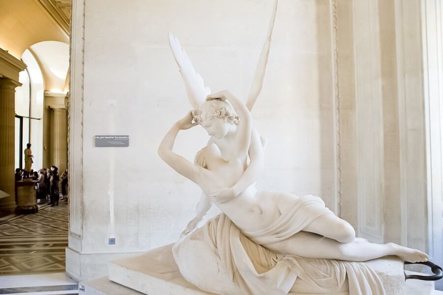 Paris Louvre: 2-Hour Private Tour for Groups or Families - Is $731 good value for a private group?