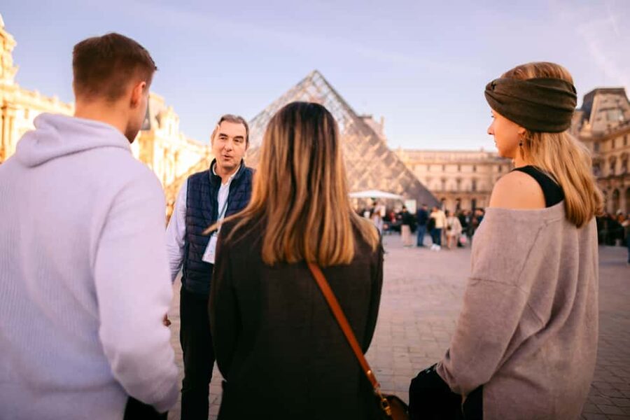 Paris Louvre Exclusive Semi Private Guided Tour Max 6 People - Key points at a glance
