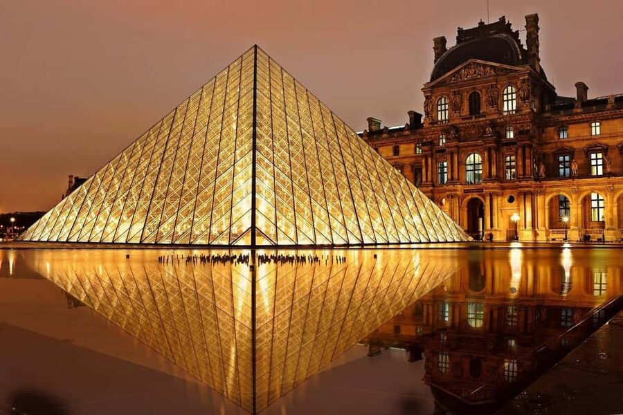Paris: Louvre Guided Tour with Skip-the-Line Entry Tickets - Who should book this Louvre tour