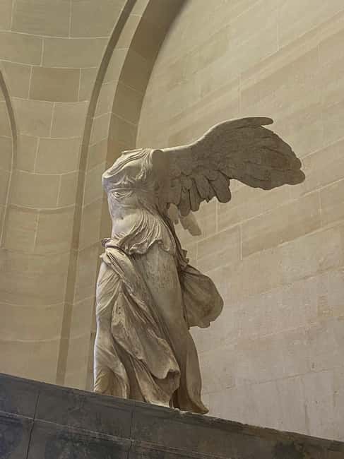 Paris: Louvre Museum Hosted Entry & Masterpieces Audio Guide - How much value do you get for $81?