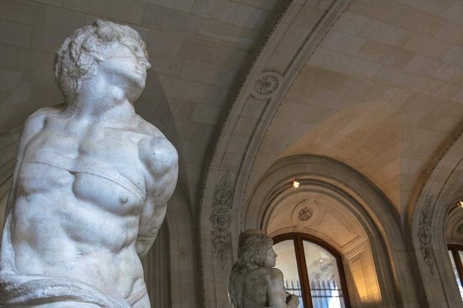 Paris Louvre Museum Must-Sees Guided Tour - Meeting Venus de Milo and Winged Victory