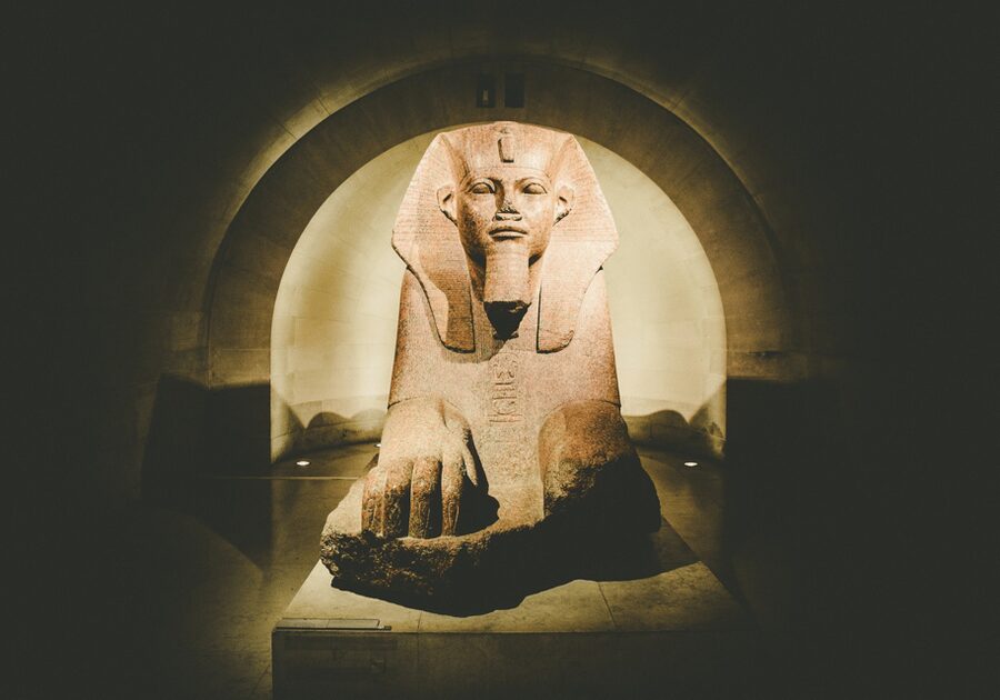 Paris: Louvre Museum Ticket & Exclusive Immersive AudioGuide - Who should choose this self-guided visit?