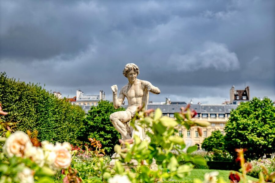 Paris: Louvre Museum Timed Entry Ticket & Pop Culture Tour - Who should book this Paris tour?