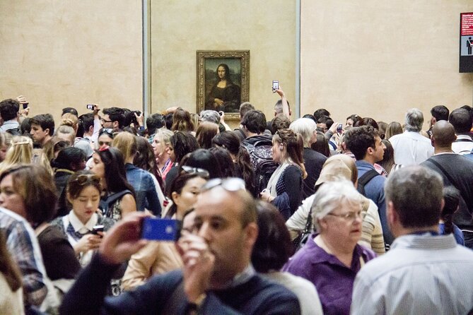 Paris: Louvre Museum Tour Mona Lisa & Iconic Masterpieces - Meeting the Mona Lisa
