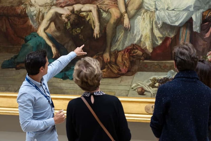 Paris: Louvre Must-See Tour with Reserved Entry Ticket - The Louvre Pyramid in 15 minutes