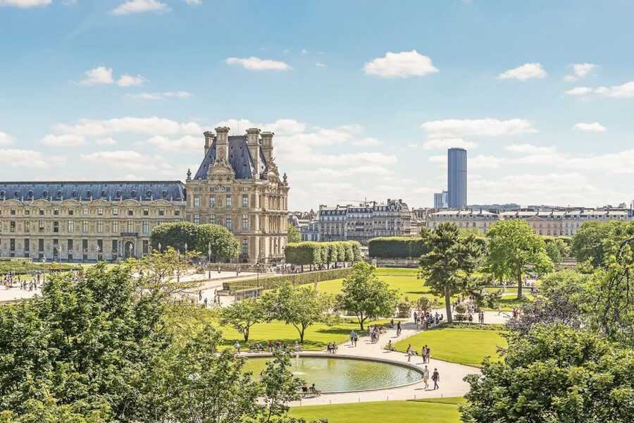 Paris: Louvre Private Family Tour for Kids + Reserved Entry - Why a private Louvre visit works better for families