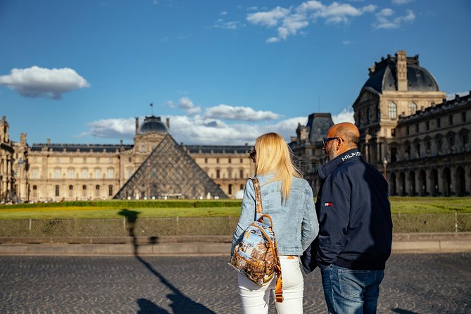 Paris Louvre PRIVATE TOUR with a Local Private Guide - The Mona Lisa without wasting your morning