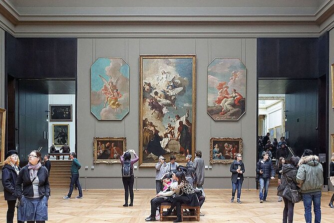 Paris Louvre Small Group Tour with Pre-Reserved Tickets - A fast pace, with stairs and plenty to absorb