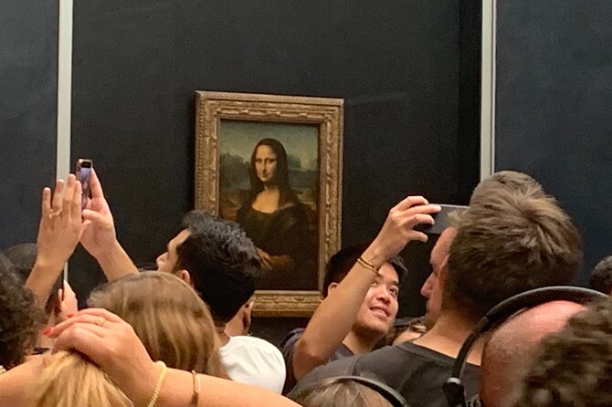 Paris Louvre Small Group Tour with Pre-Reserved Tickets - Entering the Louvre through the Pyramid