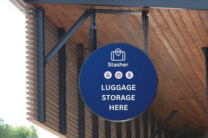 Paris: Luggage Storage close to Louvre Museum - Finding the 28 Quai du Louvre drop-off point