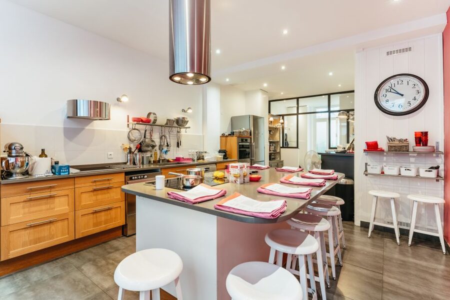 Paris: Macarons Cooking Class with Pâtisserie Chef Noémie - Who will enjoy this class most?
