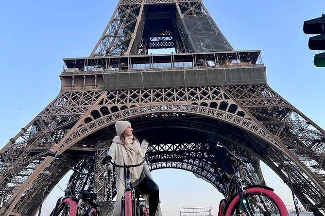 Paris Main Sights Bike Tour - Trocadéro, the Liberty Flame, and the western monuments