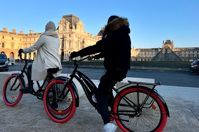 Paris Main Sights Bike Tour - Invalides and Place de la Concorde