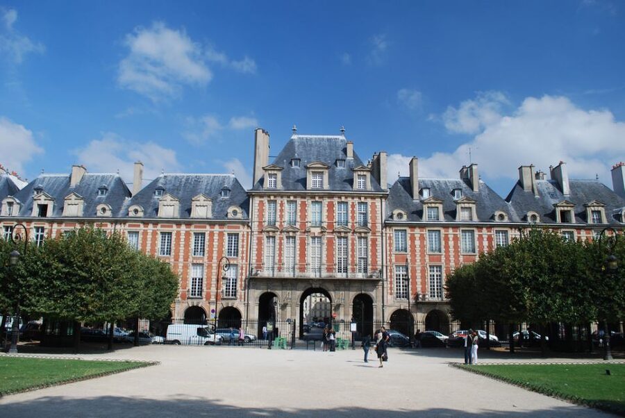 Paris Marais Quarter 2-Hour Private Walking Tour - Why the Marais makes a strong two-hour introduction to Paris