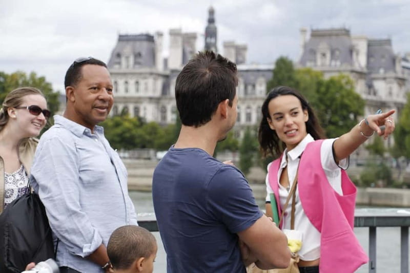 Paris: Marais without crowds. Guided Tour in a small group - Key points to know before you book