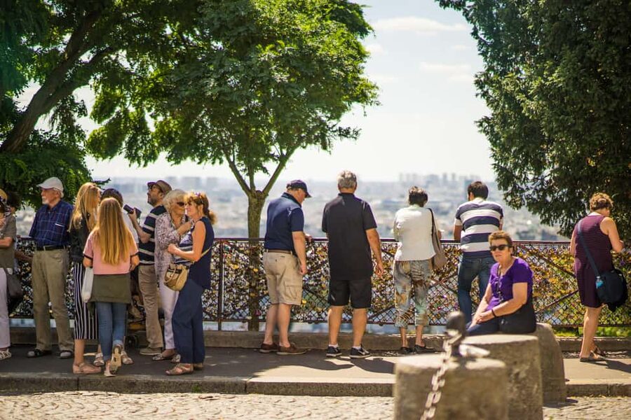 Paris Montmartre: 2-Hour City Tour in German - Sacré Coeur and the reward at the top
