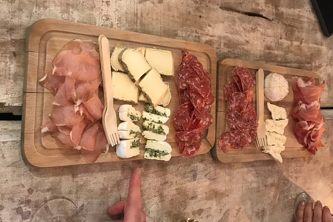 Paris Montmartre Food Tour - A Full French Meal by Do Eat Better - How much food do you actually receive?