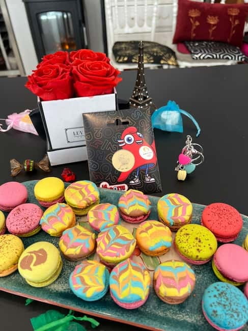 Paris: Montmartre Macaron Baking Workshop - Why the small group helps