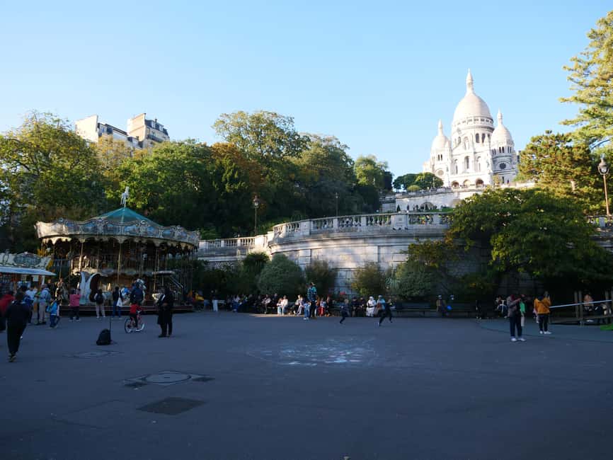 Paris: Montmartre Must-See Walking Tour with a Local Guide - Why this Montmartre walk is more than a Sacré-Cœur visit