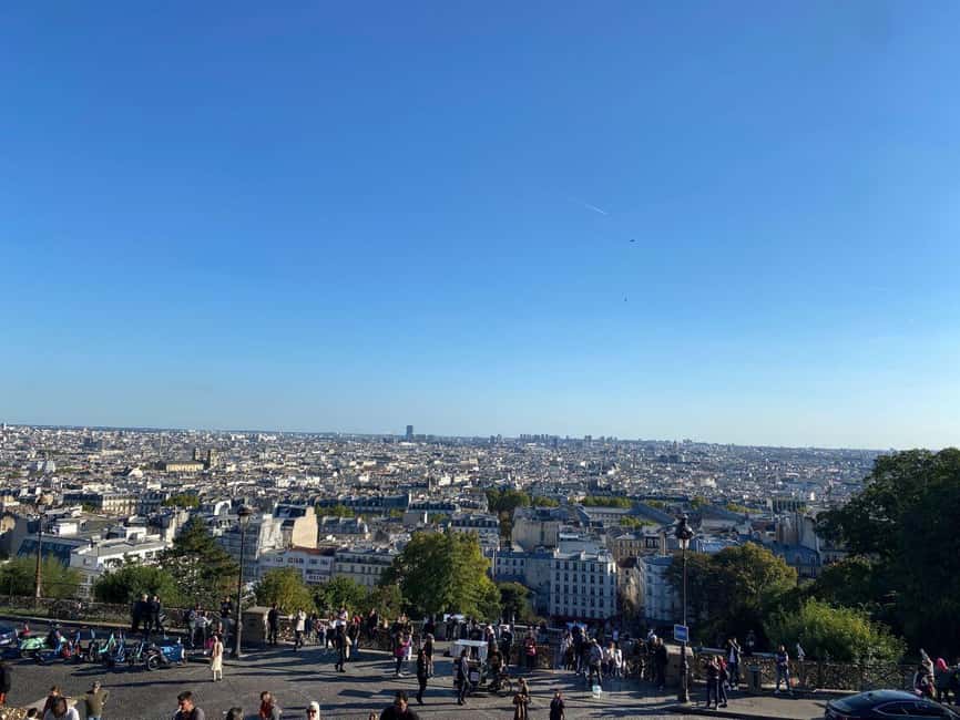 Paris: Montmartre Private Guided Tour & River Cruise Option - Adding the one-hour Seine cruise