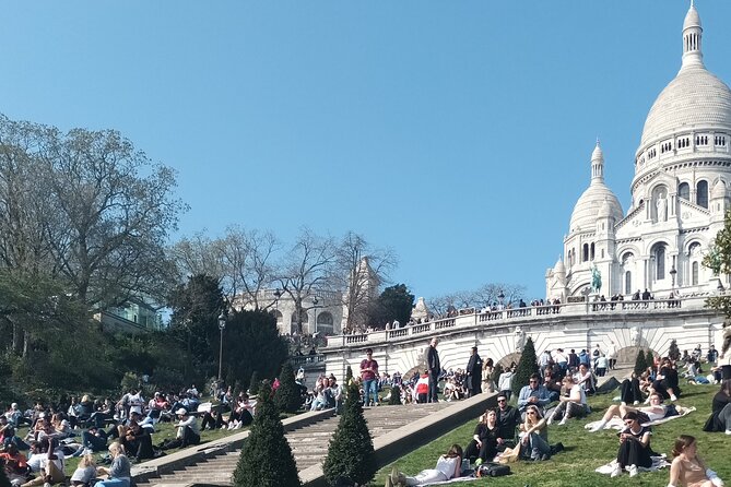 Paris: Montmartre Semi-Private Guided Walking Tour - Practical details that affect your plans