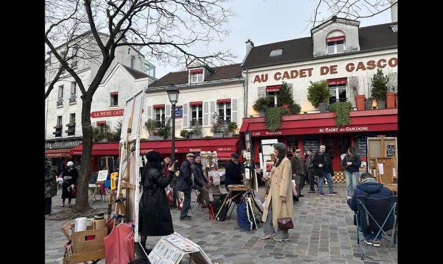 Paris: Montmartre Tour with Sacré-Cœur (Wine Tasting Option) - From Place Blanche to the Moulin Rouge
