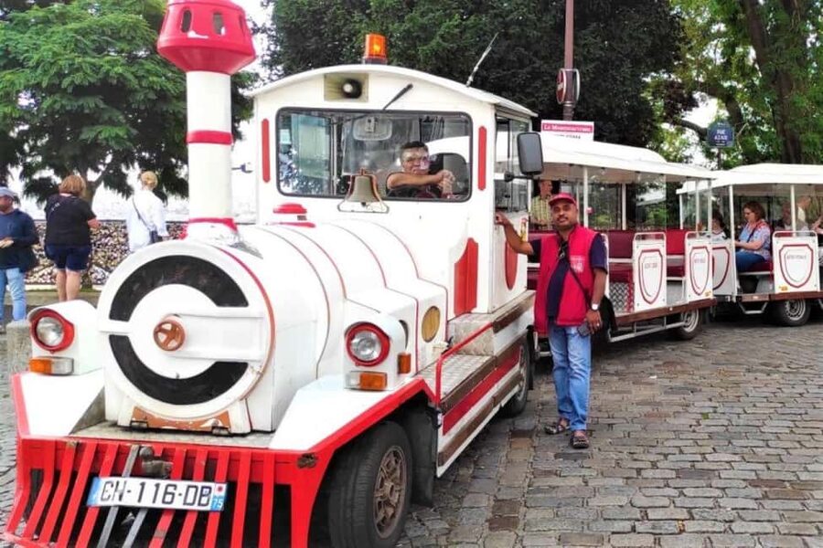 Paris: Montmartre Train Ride w/ Optional Seine River Cruise - Starting beside Sacré-Cœur