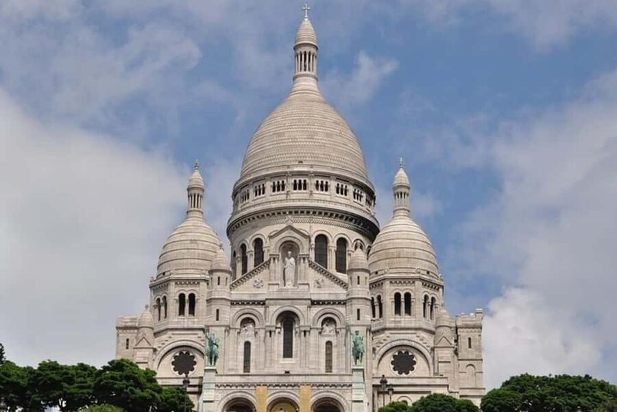 Paris : Montmartre Walking Tour - Lapin Agile and the neighborhood’s bohemian side