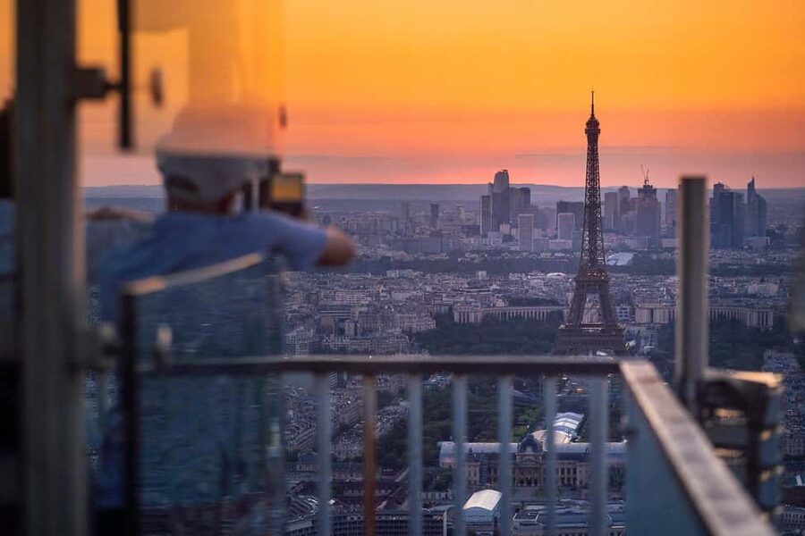 Paris: Montparnasse Tower Observation Deck Entry Ticket - Magnicity turns a view into a city lesson