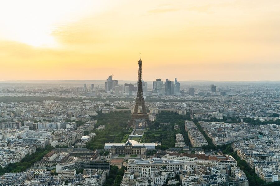 Paris: Montparnasse Tower Observation Deck Entry Ticket - How Montparnasse compares with the Eiffel Tower