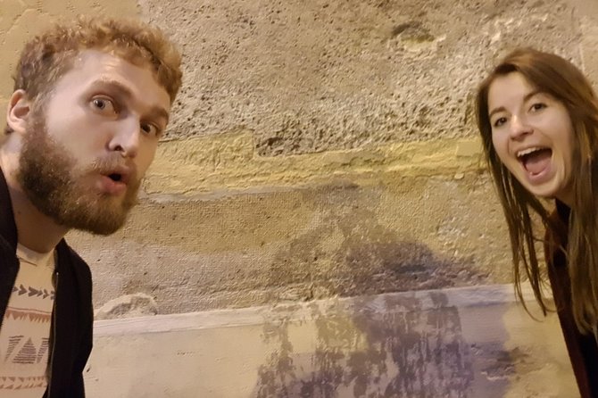 Paris Murder Mystery: Death on the Seine Quest and Tour - From famous landmarks to a different view of Paris