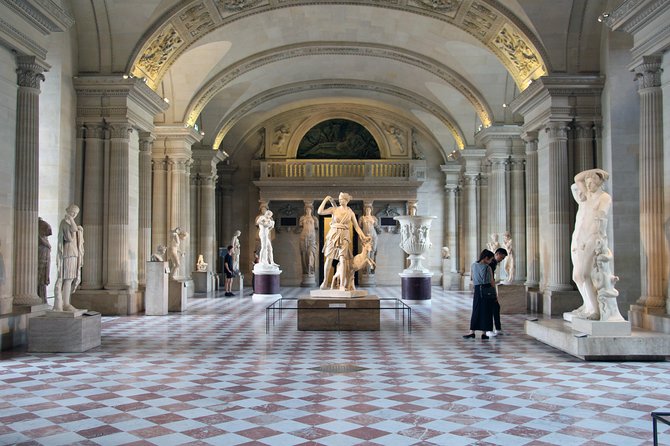 Paris Murders and Mysteries semi-private tour of the Louvre - Medieval foundations: the Louvre before the art museum