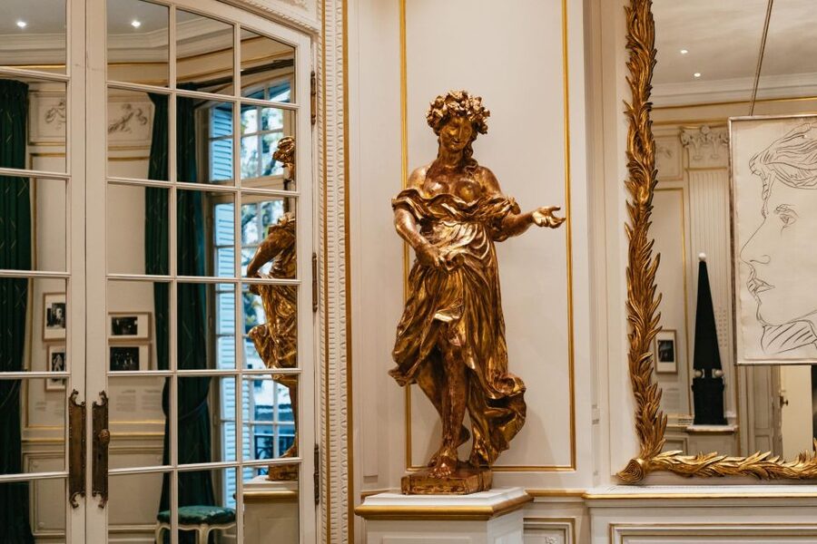 Paris: Musée Yves Saint Laurent Before Opening Hours Tour - Should you book the Musée Yves Saint Laurent early tour?