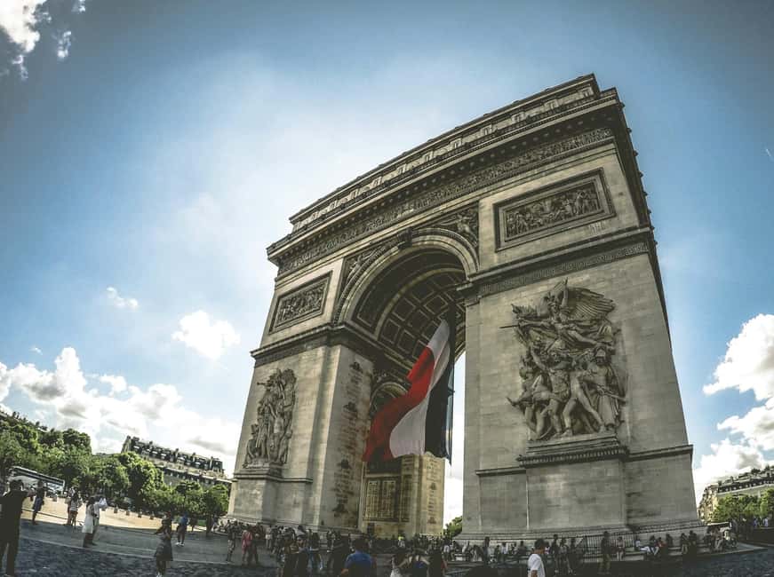 Paris: Napoleon Walking Tour with Les Invalides & Tomb Entry - Entering Les Invalides and the Army Museum