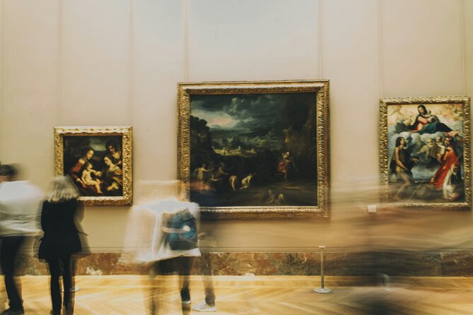 Paris: Night at the Louvre 6-people Max Guided Experience - Seeing the Louvre’s best-known works in two hours
