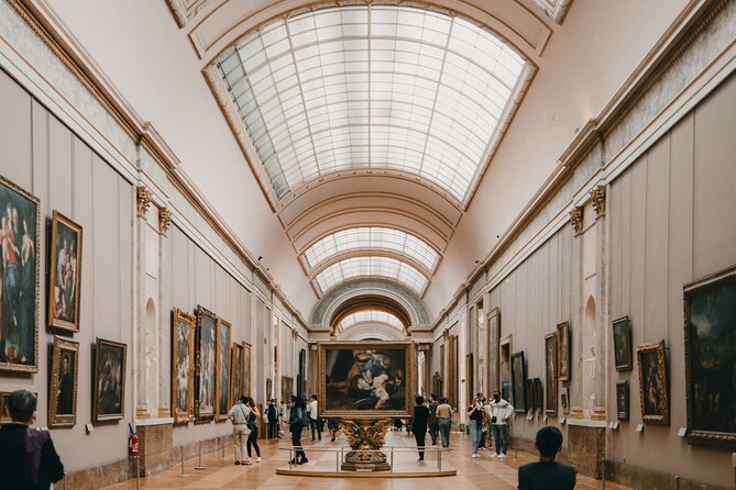 Paris: Night at the Louvre 6-people Max Guided Experience - Walking, family needs, and who will enjoy this most