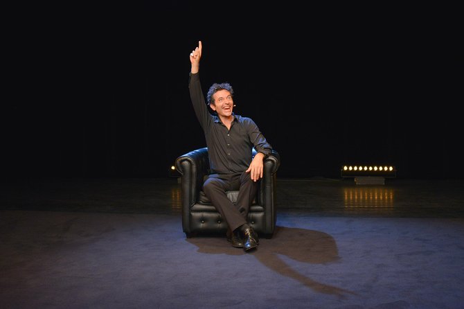 Paris night out : Comedy in English 'How to Become a Parisian ?' - Seating, late arrival, and the lobby