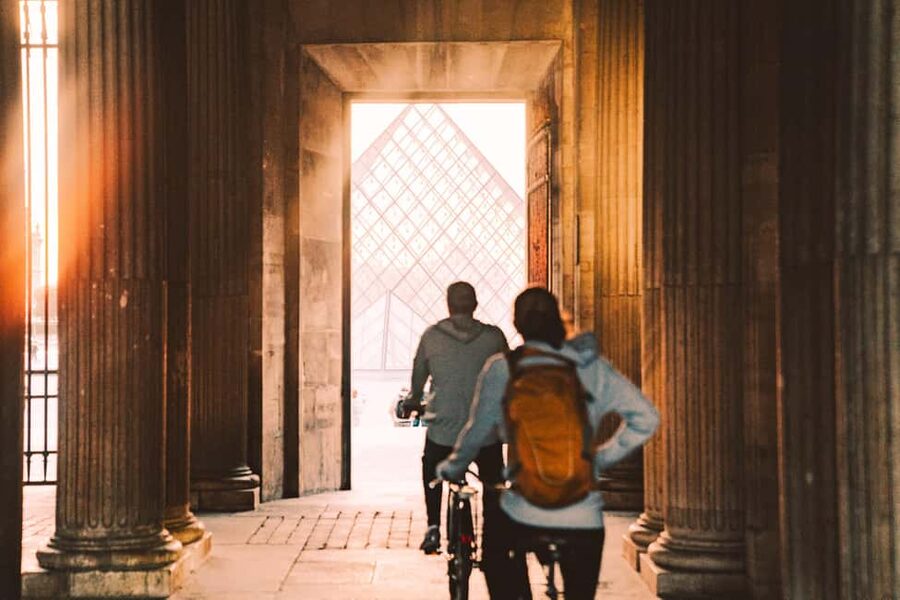 Paris: Night Small-Group Bike Tour and Boat Cruise - What the $79 price really covers