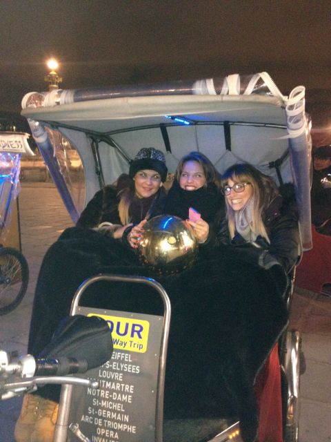 Paris: Nighttime Tuk-Tuk Tour - One hour or two: choose with care