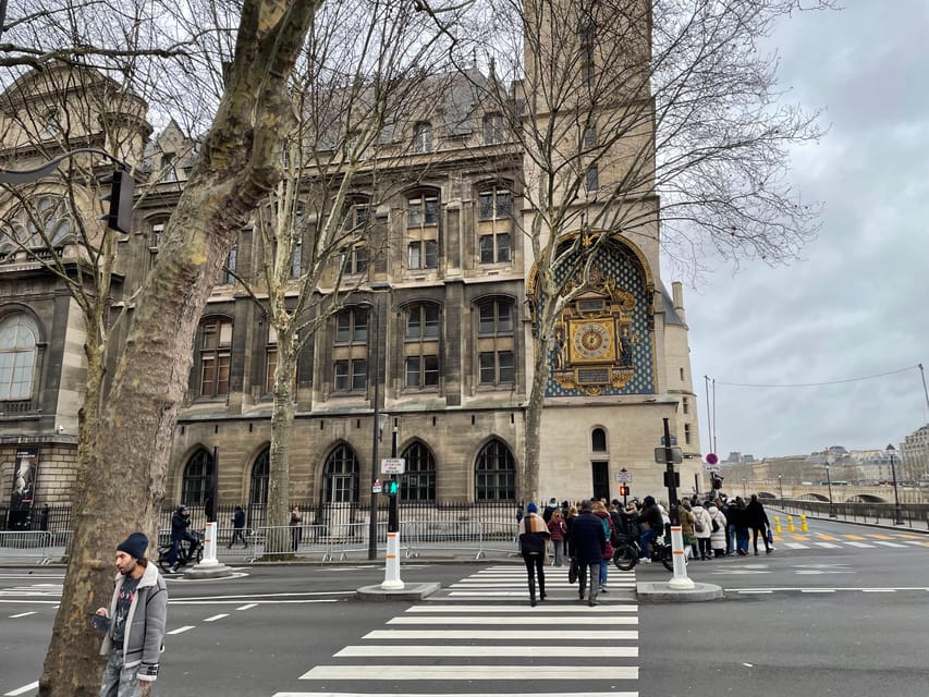 Paris: Notre-Dame Cathedral Exterior Guided Tour - Is $26 a fair price?