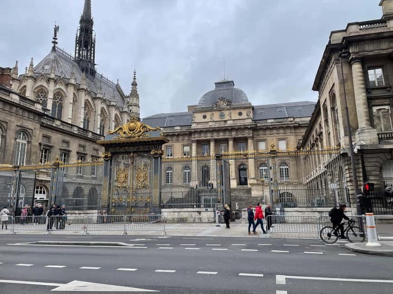 Paris: Notre-Dame Cathedral Exterior Guided Tour - Who will like this Notre-Dame tour?